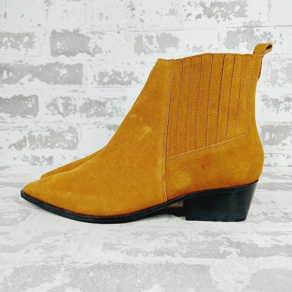 New Marc Fisher Women's Yarita Suede Tan Pointy Toe Ankle Boots K754